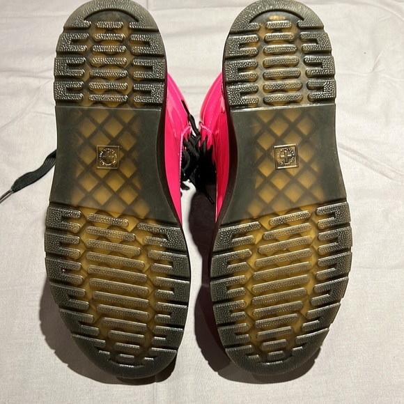 Doc Martens Womens Patent Pink Lace Up High Boots Size 11 FLAWED - Picture 14 of 16